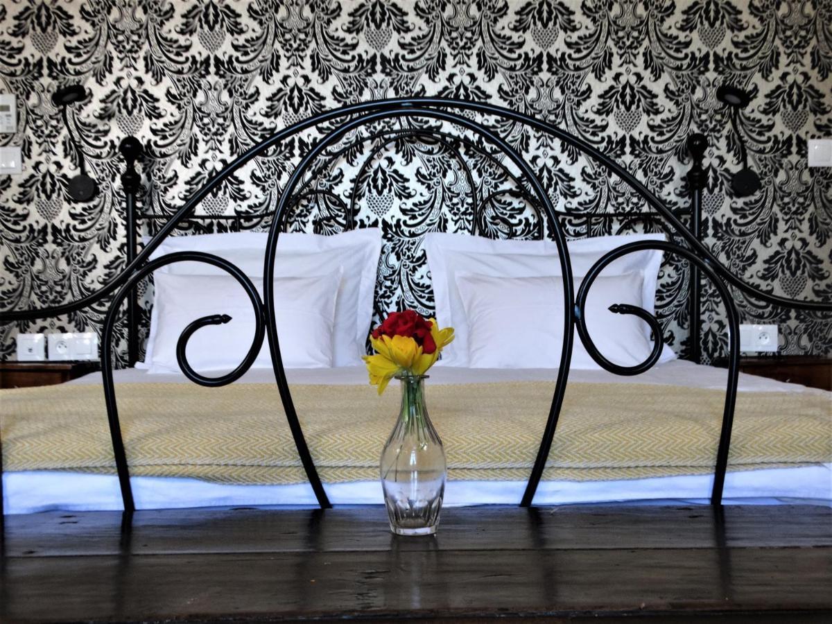 Chateau Montplaisir Charming B&B In Provence Valréas Exterior foto
